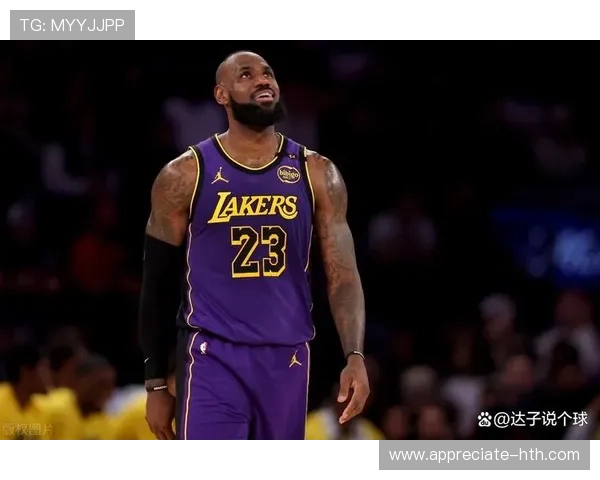 詹姆斯迎来个人职业生涯第1000场常规赛胜利,成为历史上首位达成此成就的球员