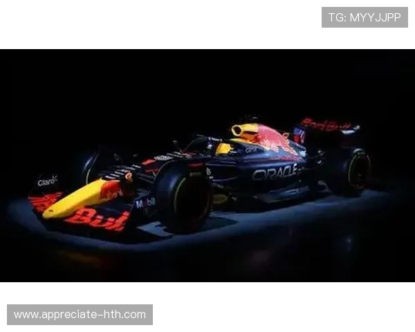 F1赛季最新动态解析顶尖车队策略与车手表现全面点评